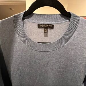 Banana Republic Women’s SILK CASHMERE CREW-NECK SWEATER